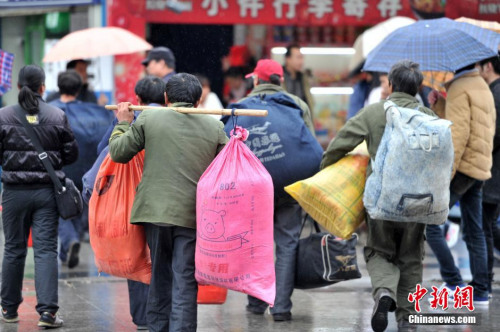 聚焦春节&ldquo;恐归族&rdquo;：近乡情怯，恐惧何来？(图)